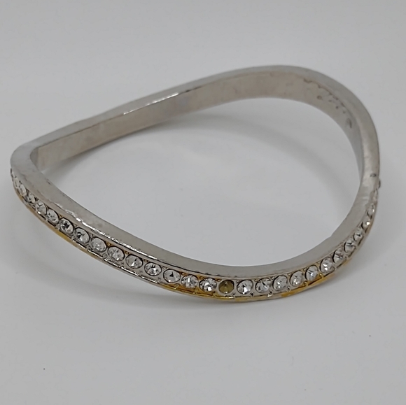 Rhinestone silver tone sparkling fashion bracelet - Picture 3 of 4